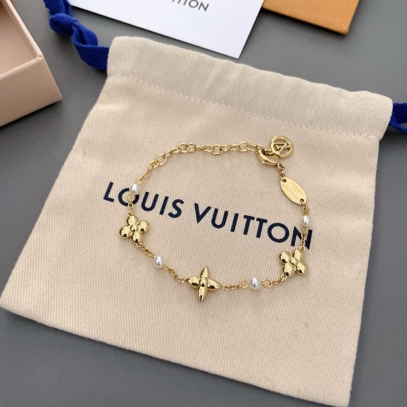 Louis Vuitton Necklaces